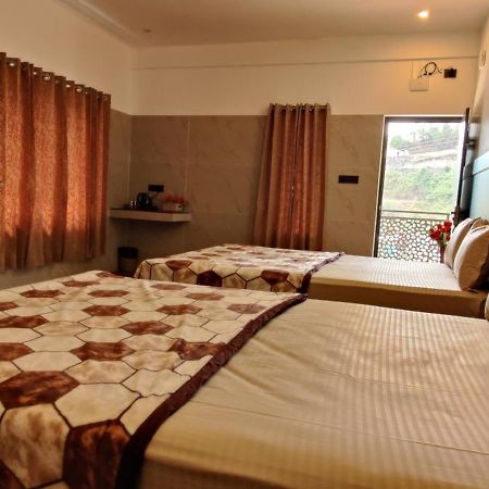 Rr Holiday Homes コダイカナル エクステリア 写真